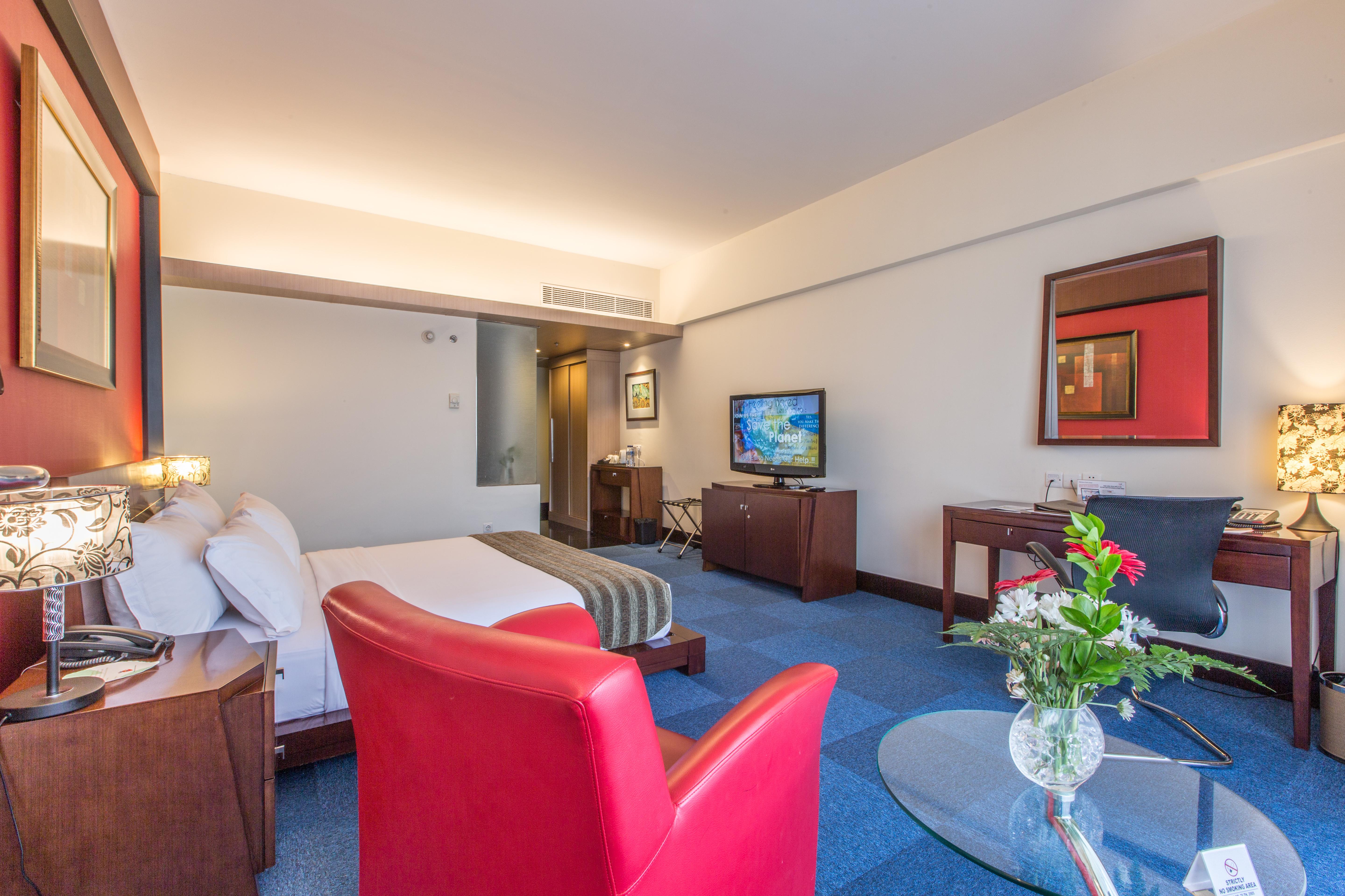 Merlynn Park Hotel Jakarta Exterior foto