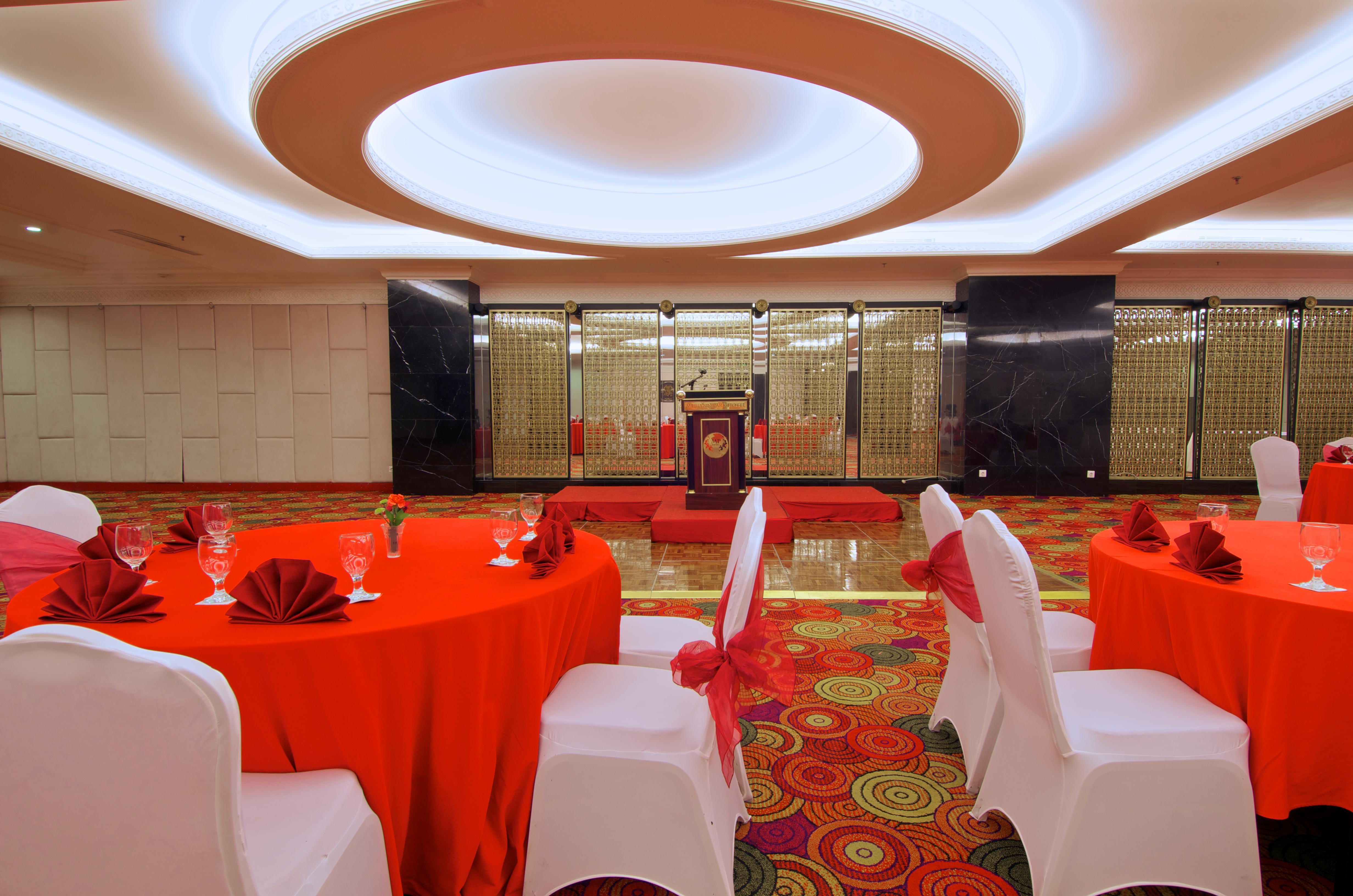 Merlynn Park Hotel Jakarta Exterior foto