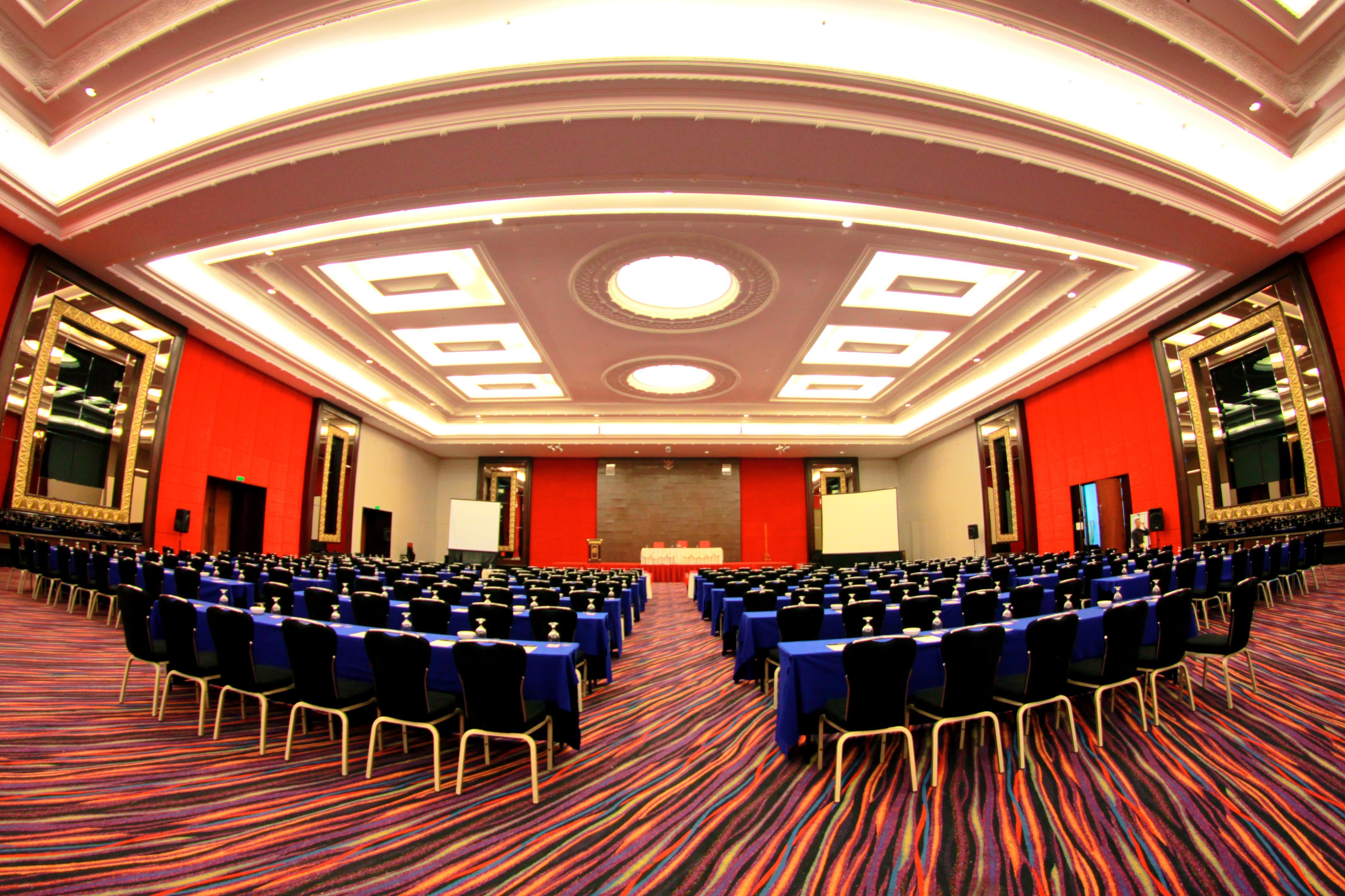 Merlynn Park Hotel Jakarta Exterior foto