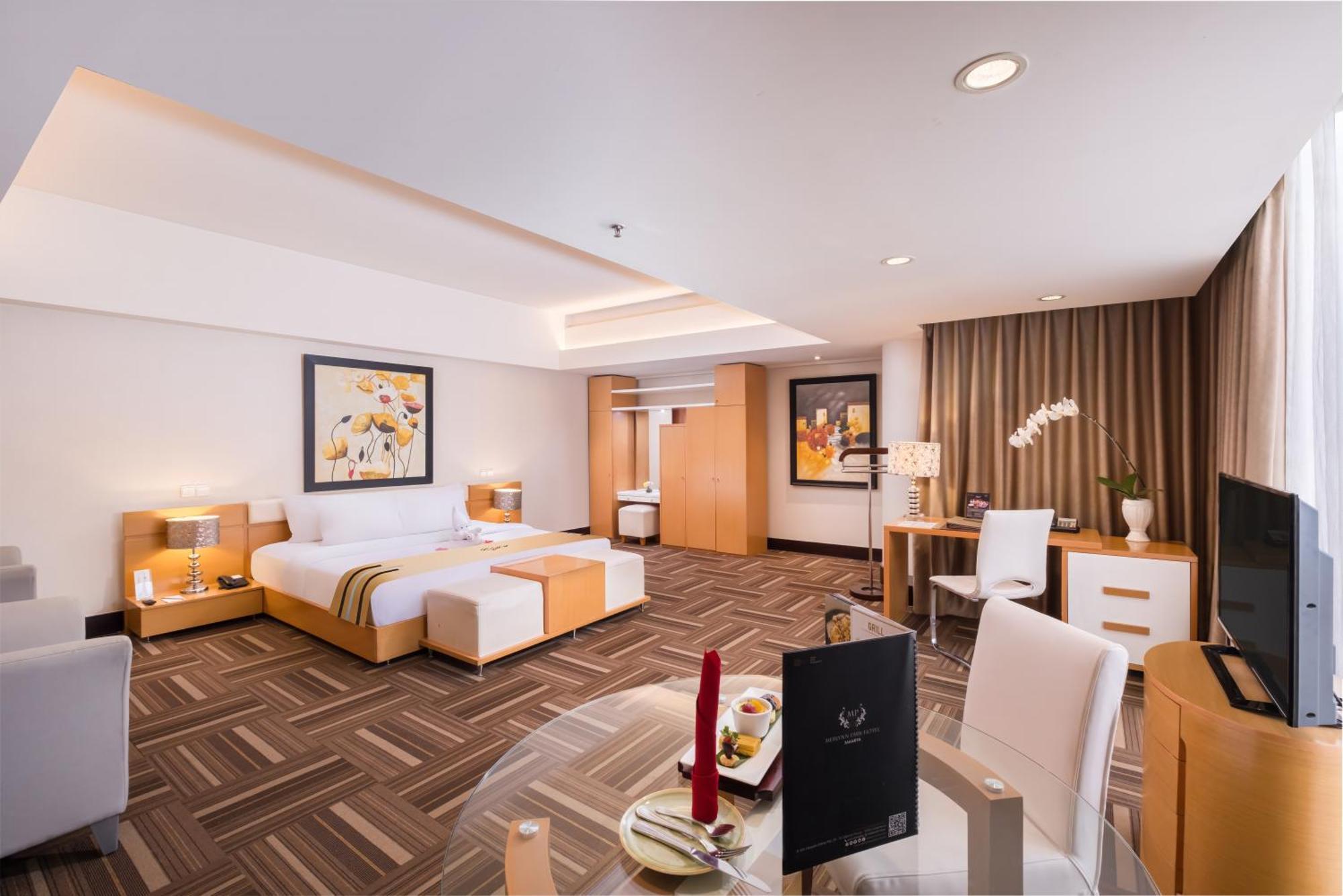 Merlynn Park Hotel Jakarta Exterior foto